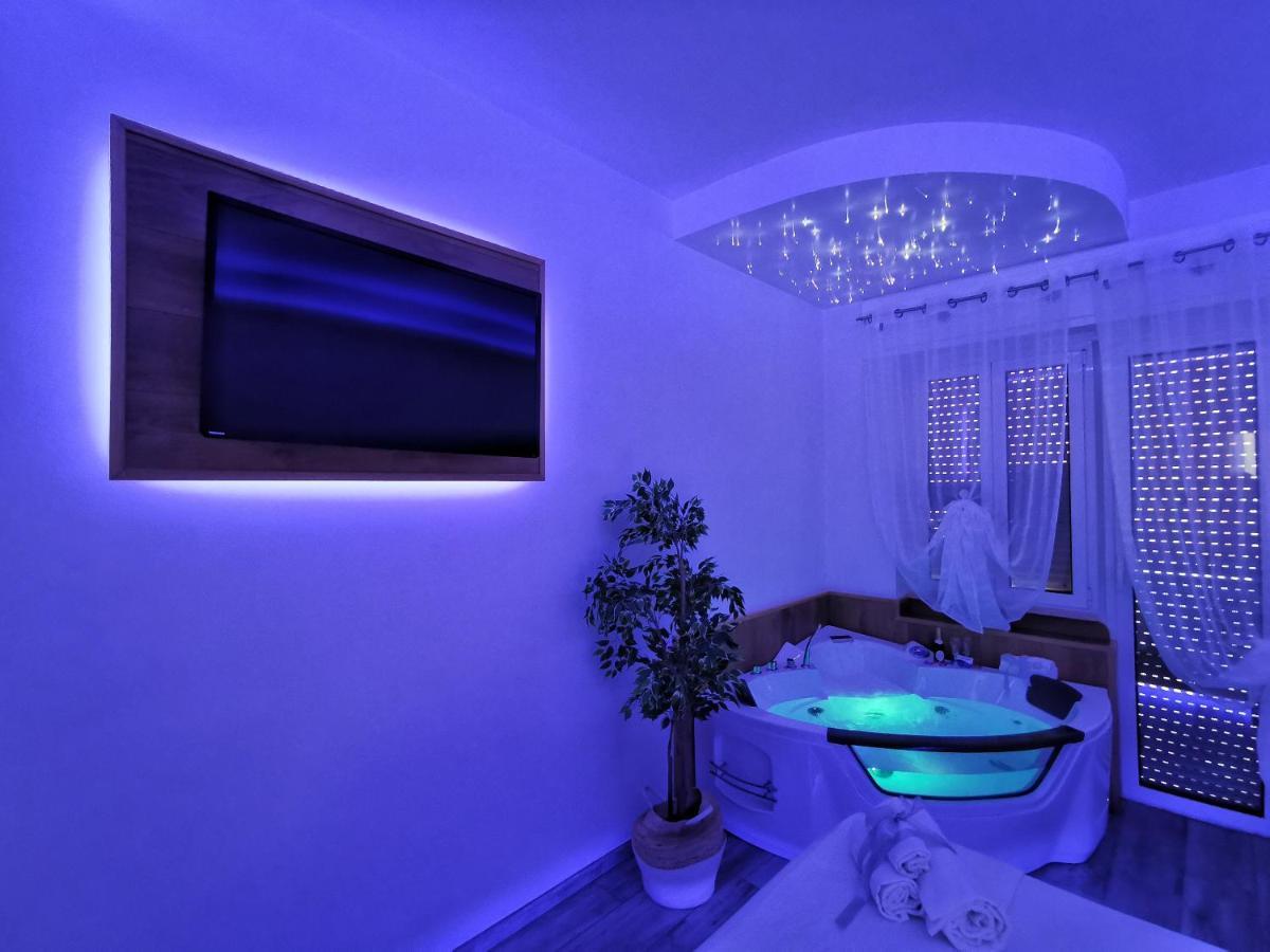 Il Mare Di Roma Deluxe Hotell Lido di Ostia Exteriör bild