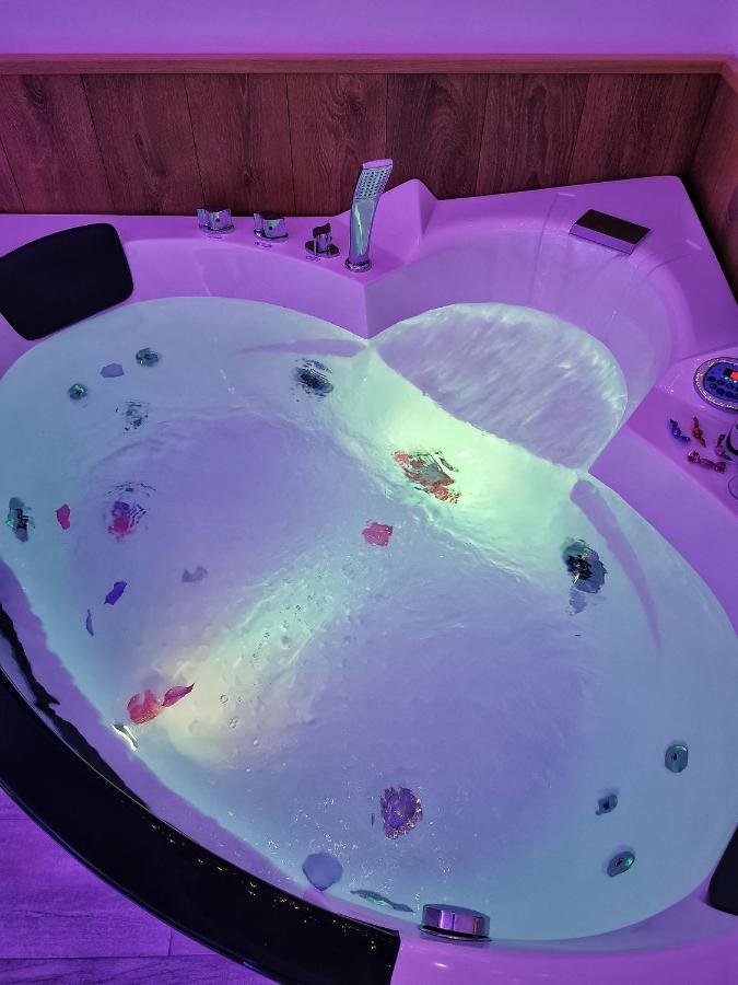 Il Mare Di Roma Deluxe Hotell Lido di Ostia Exteriör bild