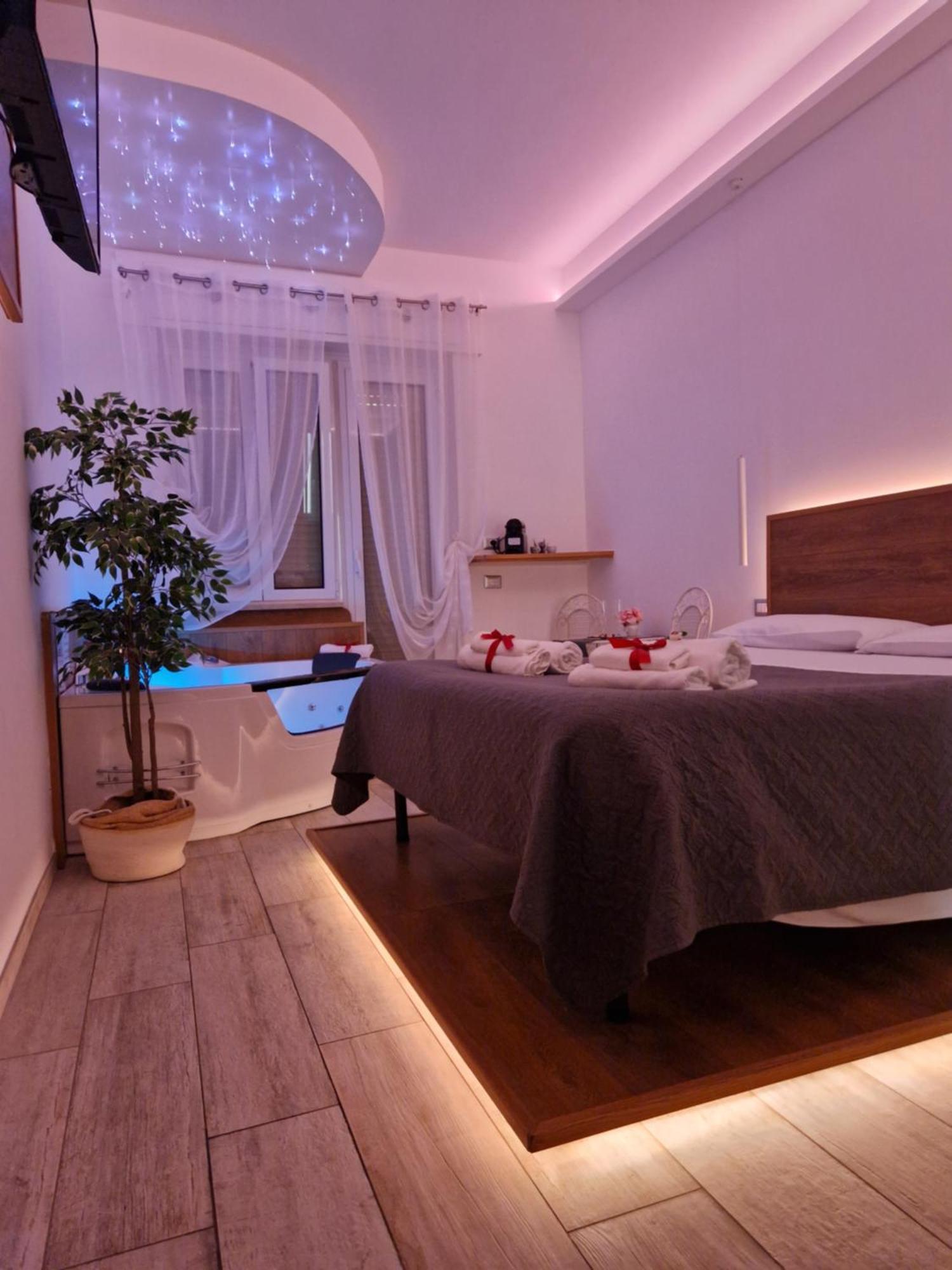 Il Mare Di Roma Deluxe Hotell Lido di Ostia Exteriör bild